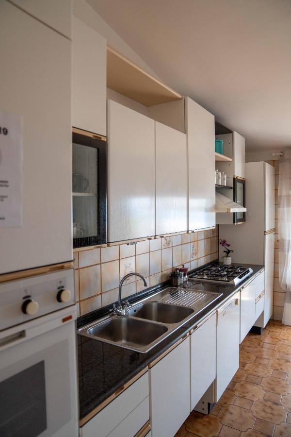 Queen'S Bed & Breakfast Гризолия Экстерьер фото