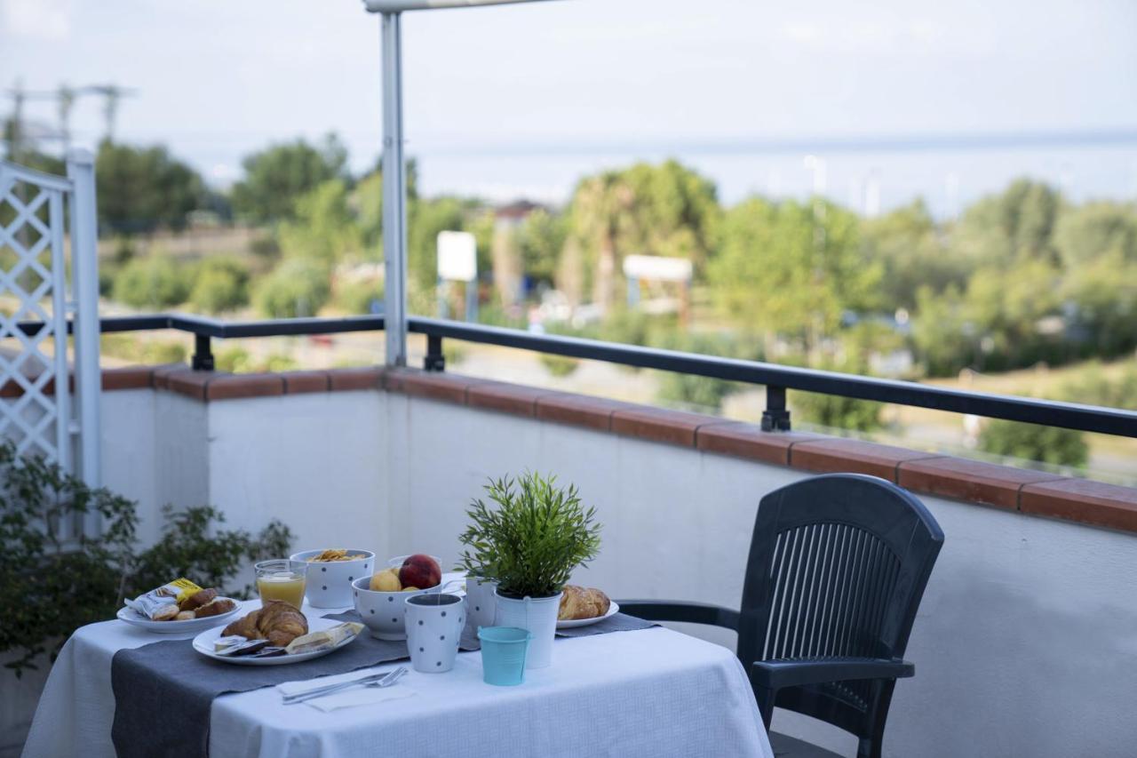 Queen'S Bed & Breakfast Гризолия Экстерьер фото