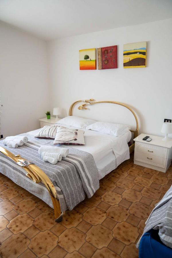 Queen'S Bed & Breakfast Гризолия Экстерьер фото